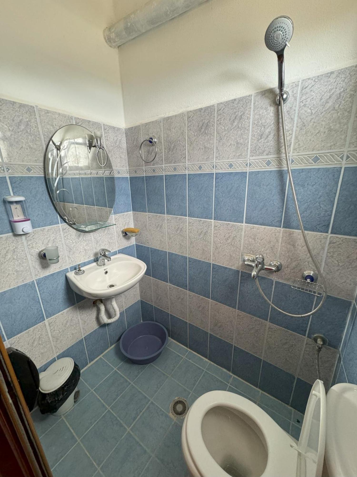 Adrian Agustin Rooms Lukove Exterior photo